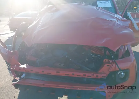 2017 Toyota Tacoma Sr5 V6 z USA, uszkodzony, nr VIN 5TFSZ5AN9HX048881